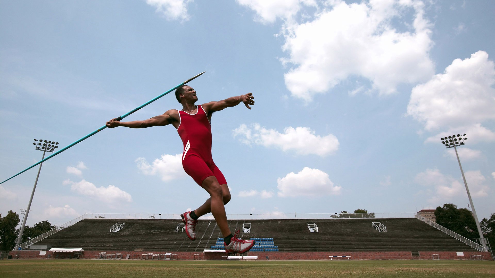 瑞士铁壁与孤胆英雄，当团队荣耀遇见C罗的关键先生时刻
