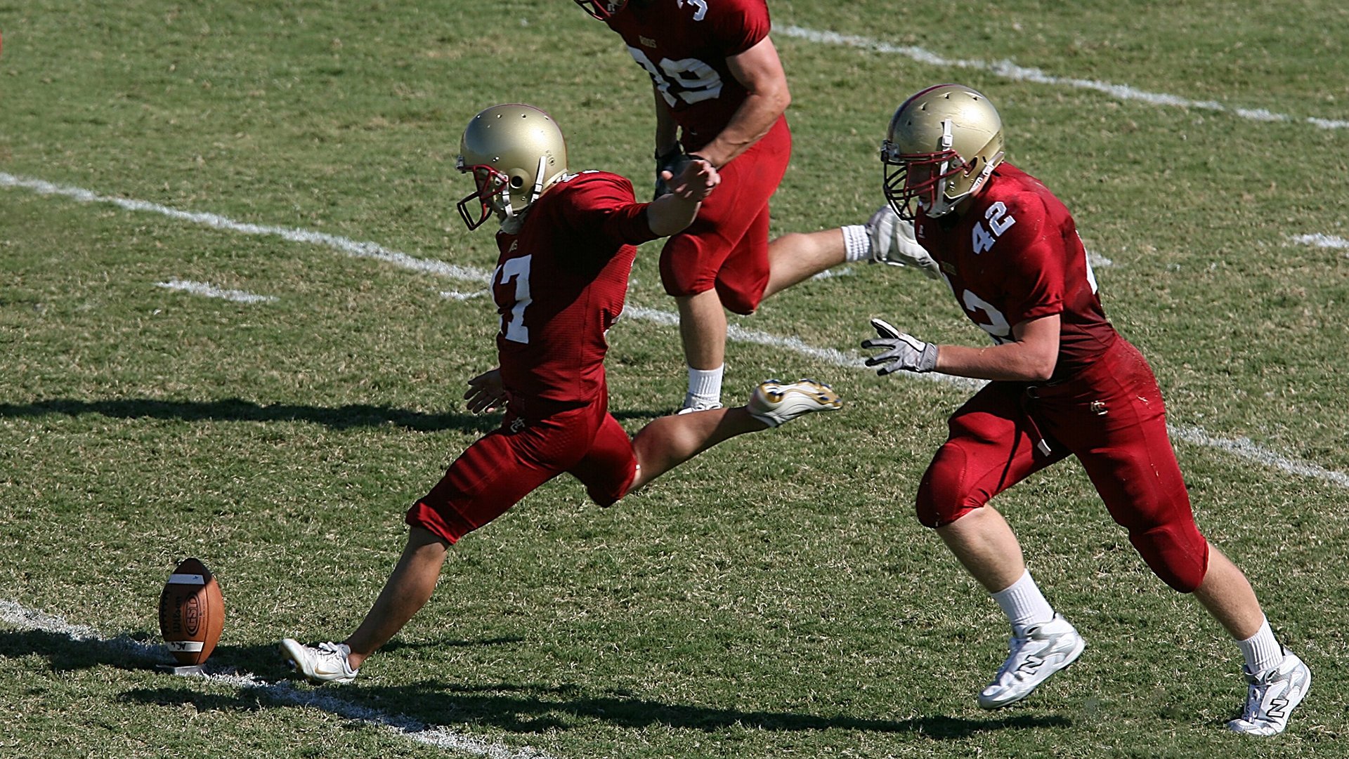 爱德华兹的怒吼与绿军的绝杀，一场定义季后赛的夜晚